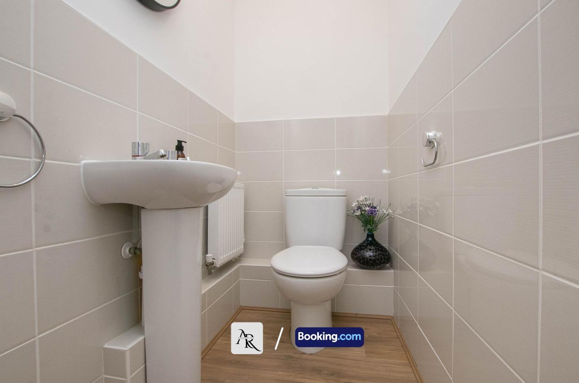 Cozy House By Ar Properties Short Lets & Serviced Accommodation Colchester Exteriör bild