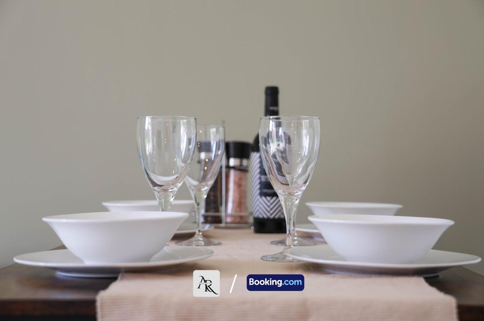 Cozy House By Ar Properties Short Lets & Serviced Accommodation Colchester Exteriör bild